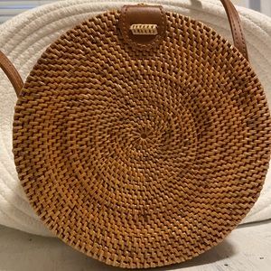 Circular woven crossbody